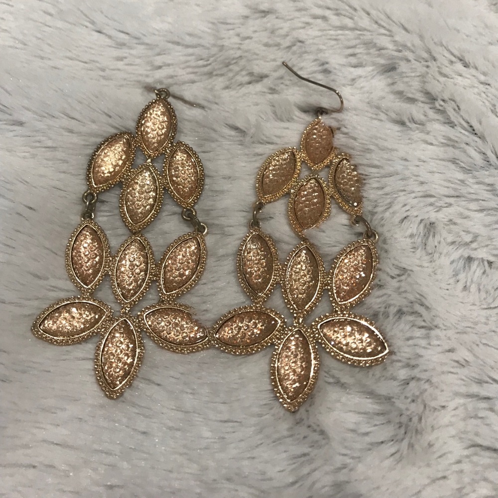 Chandelier earrings